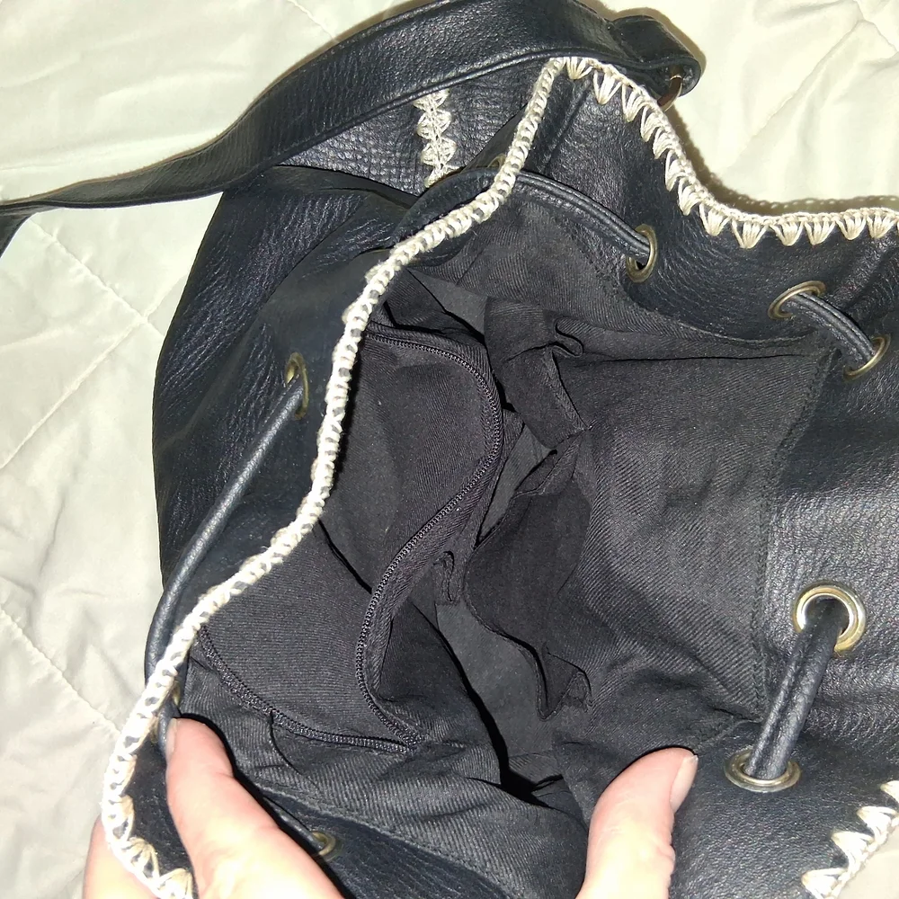 Black Drawstring Crossbody Bag - Women's Shoulder Purse